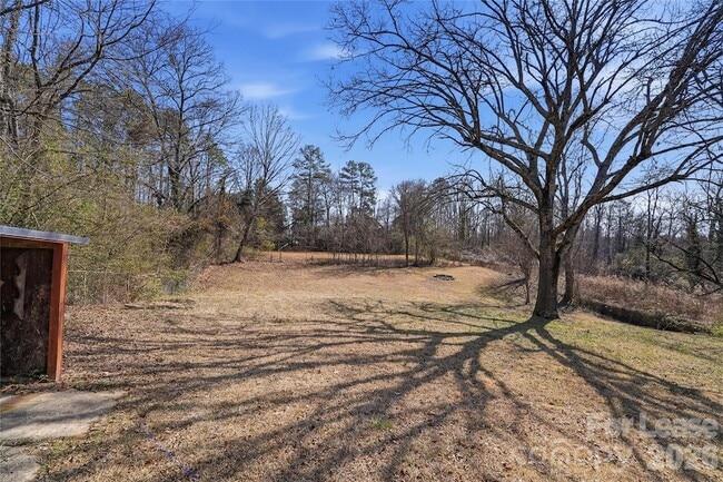 Building Photo - 214 Latta Ave