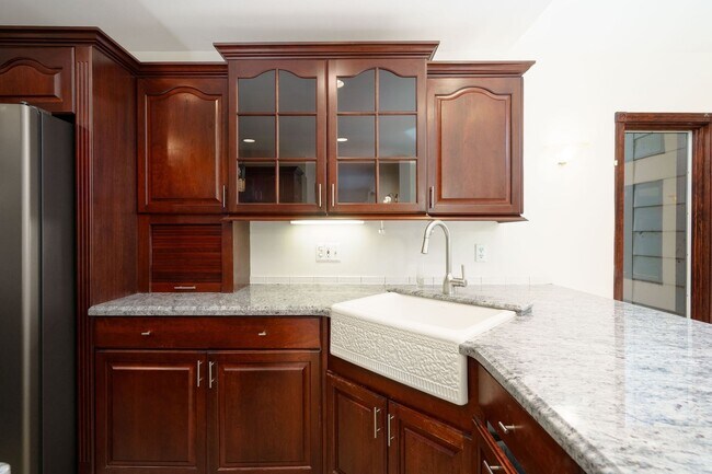 Building Photo - 2377 Williamstown Ct