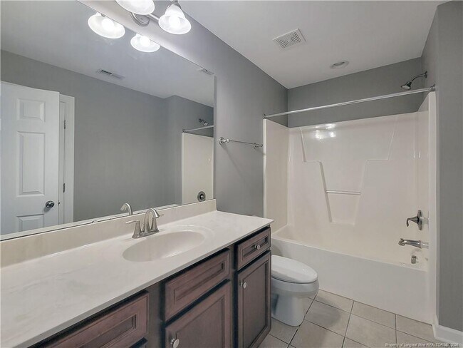 Building Photo - 414 Banagher Ln