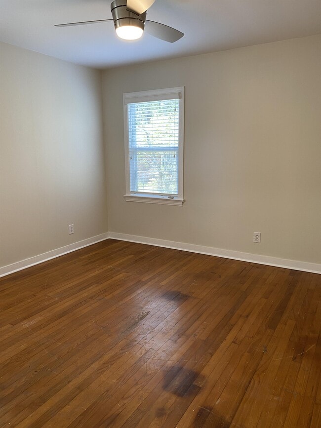 Building Photo - 5101 Lawson Ave