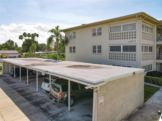 Building Photo - 4455 Duhme Rd