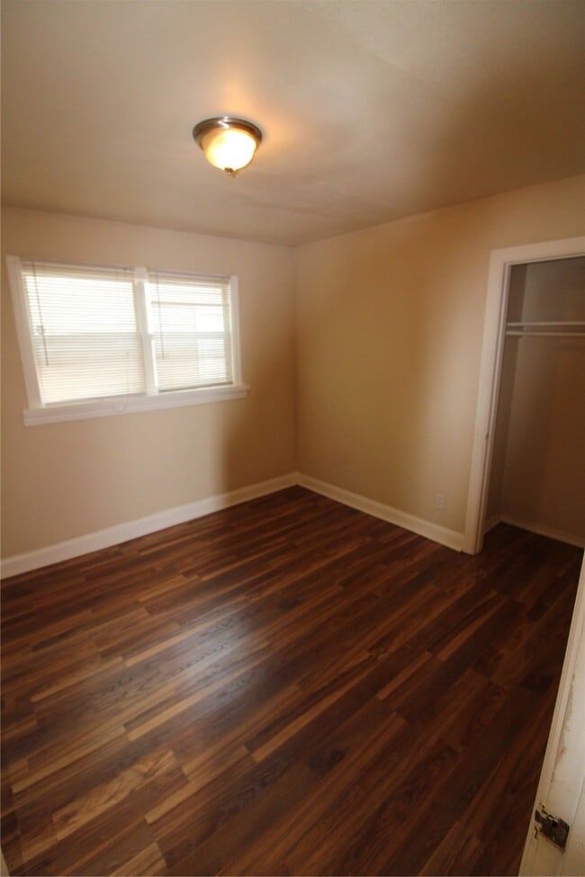 Building Photo - 10601 Murr Way