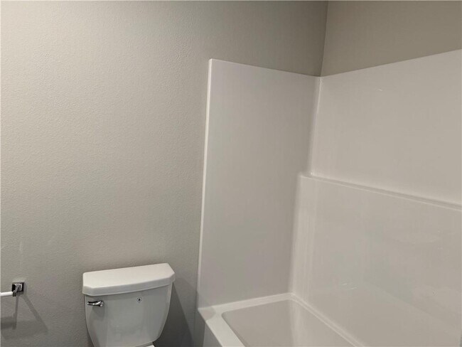 Building Photo - 2613 S Silver St