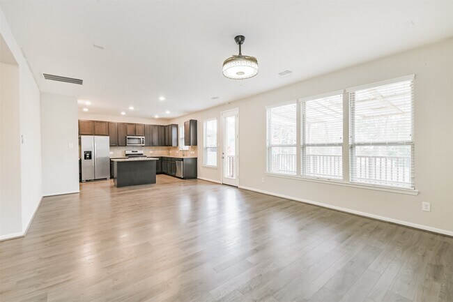 Building Photo - 2036 Elkington Cir