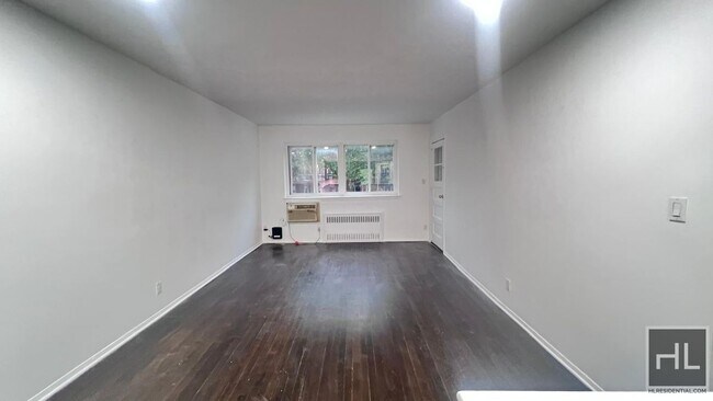 Building Photo - GUT RENOVATED VERY LARGE 3 BEDEROOMS W/ PR...