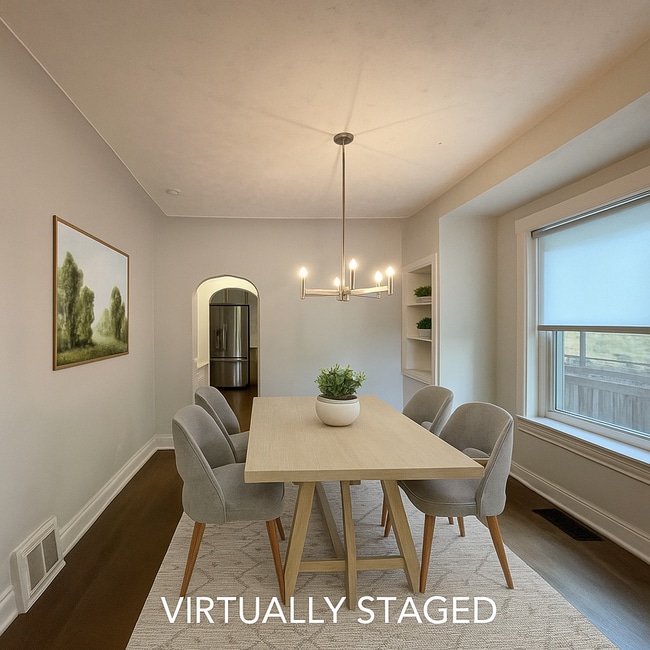 Building Photo - Across the Street From City Park