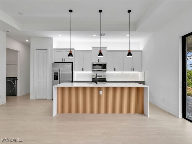 Building Photo - 1624 NW 9th Ave