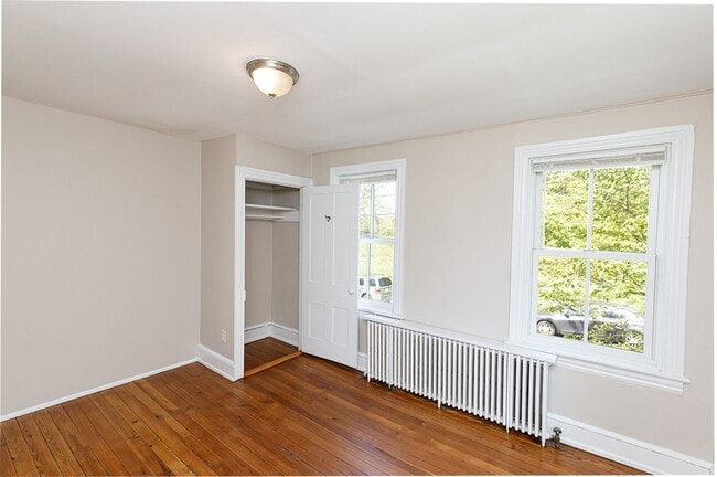 Building Photo - 1525 Elliot Pl NW