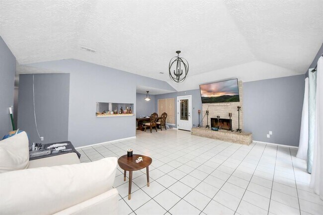 Building Photo - 2638 S Camden Pkwy
