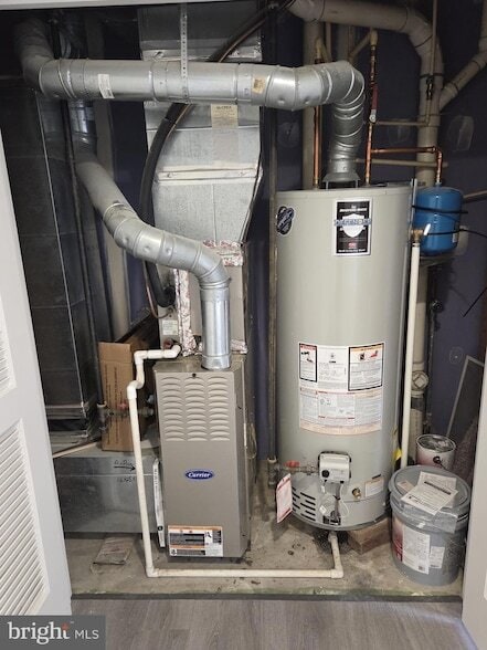 Building Photo - 612 Pendleton Ln