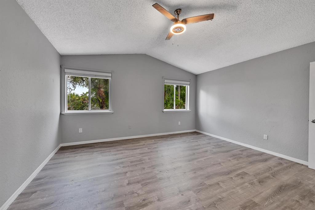 Building Photo - 1602 SW 159th Ave
