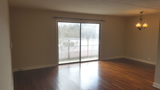 Building Photo - 21 Kristin Dr