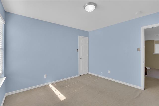 Building Photo - 1524 Endicott Dr