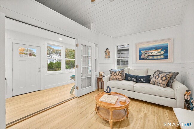 Building Photo - 17 W Orland St