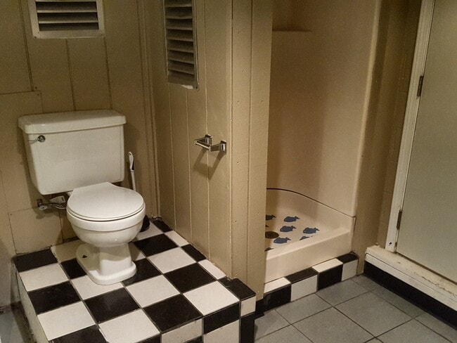 Building Photo - 2nd and Lincoln - August 2026