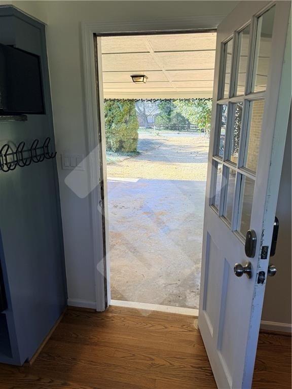 Building Photo - 140 Spring Dr