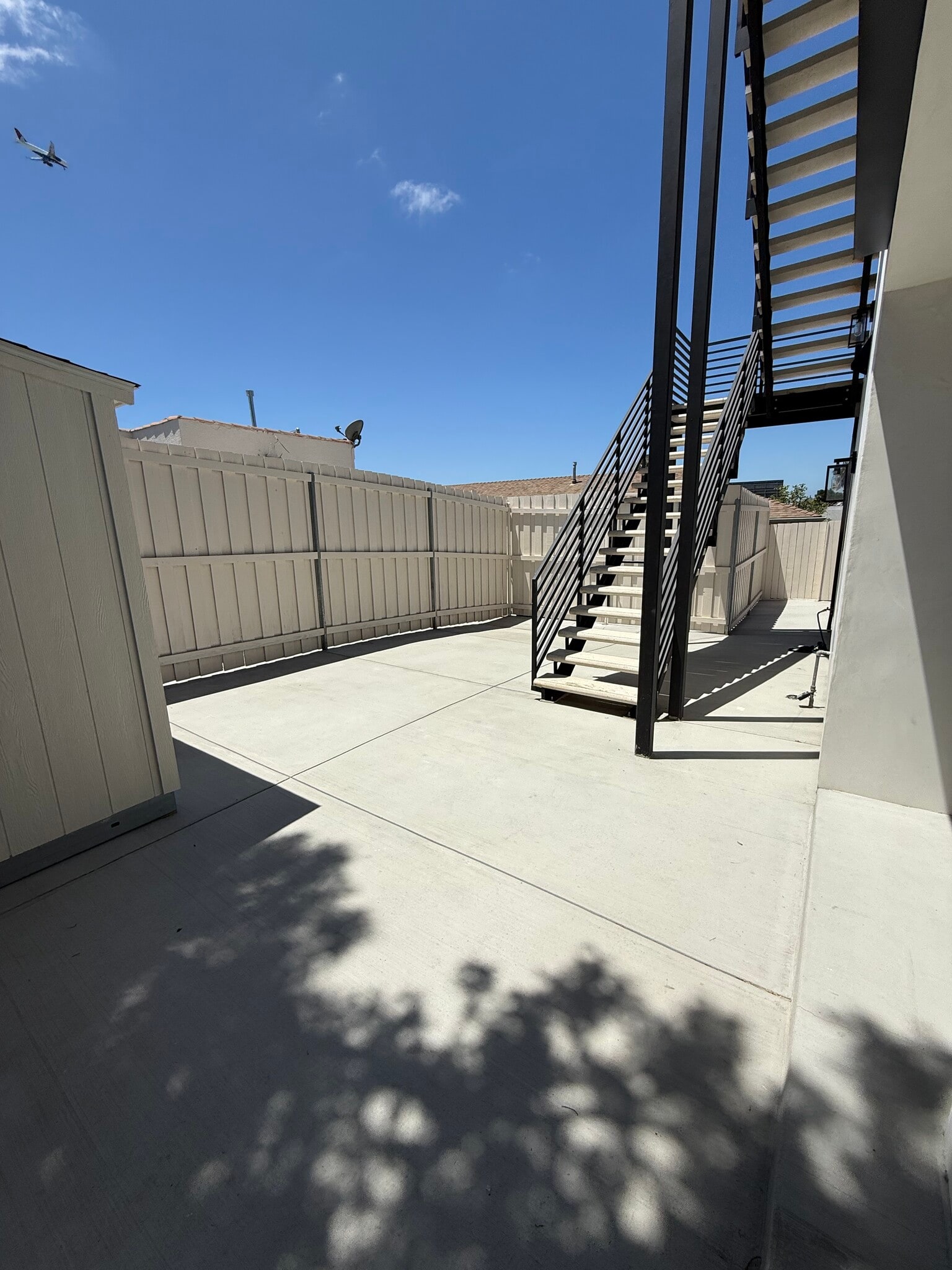 Building Photo - 615 Manchester Terrace