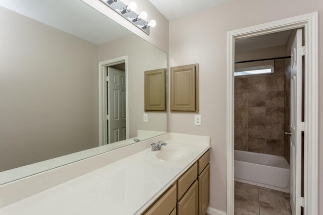 Building Photo - 3430 Lilac Ranch Dr