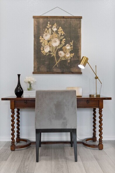 Building Photo - 4835 Crown Dr