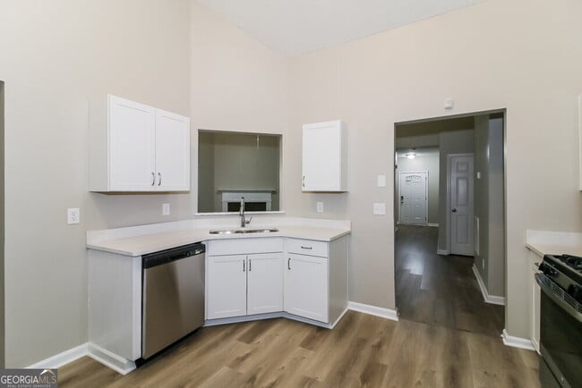 Building Photo - 230 Cinnamon Oak Cir