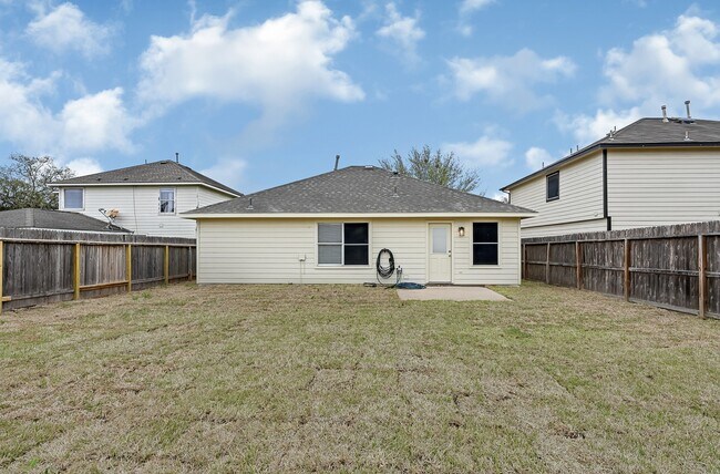 Building Photo - 6315 Hayman Dr