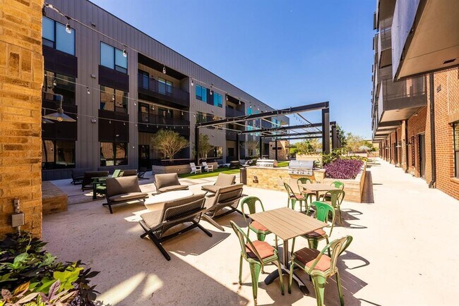 Building Photo - 4510 Terry-O Ln