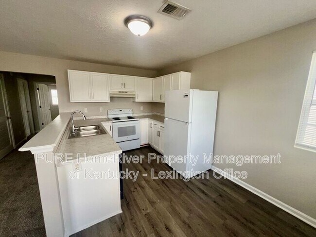Building Photo - 126 Grinder Ct