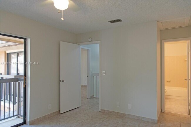 Building Photo - 3799 Cocoplum Cir
