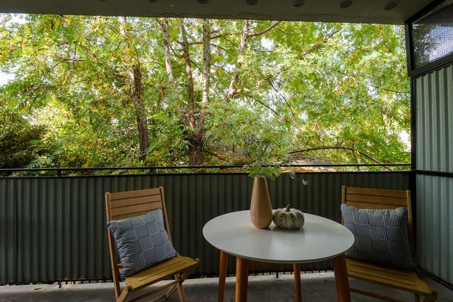 Building Photo - Charming Redwood City one bedroom one bath...