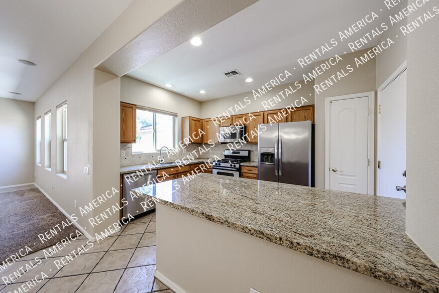 Building Photo - 869 E Waterview Pl