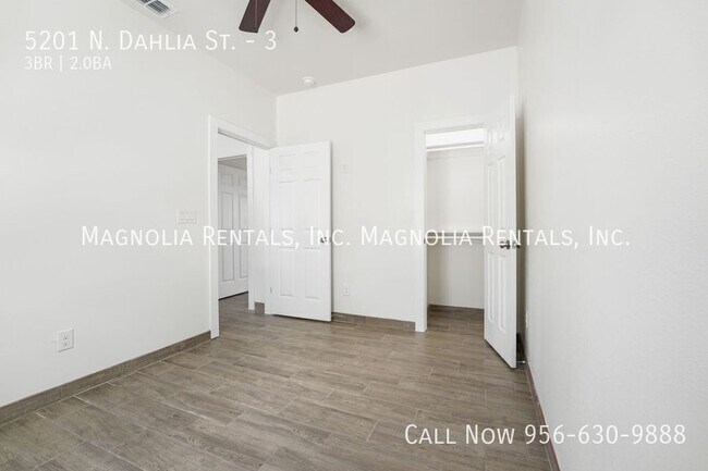 Building Photo - 5201 N Dahlia St