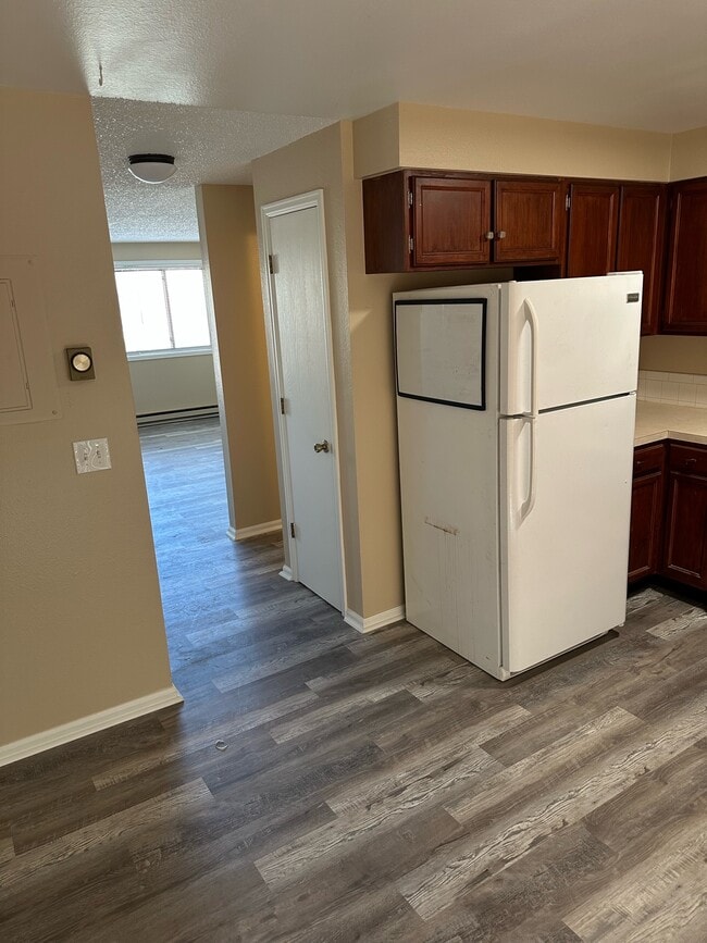 Building Photo - 4881 Basswood Dr