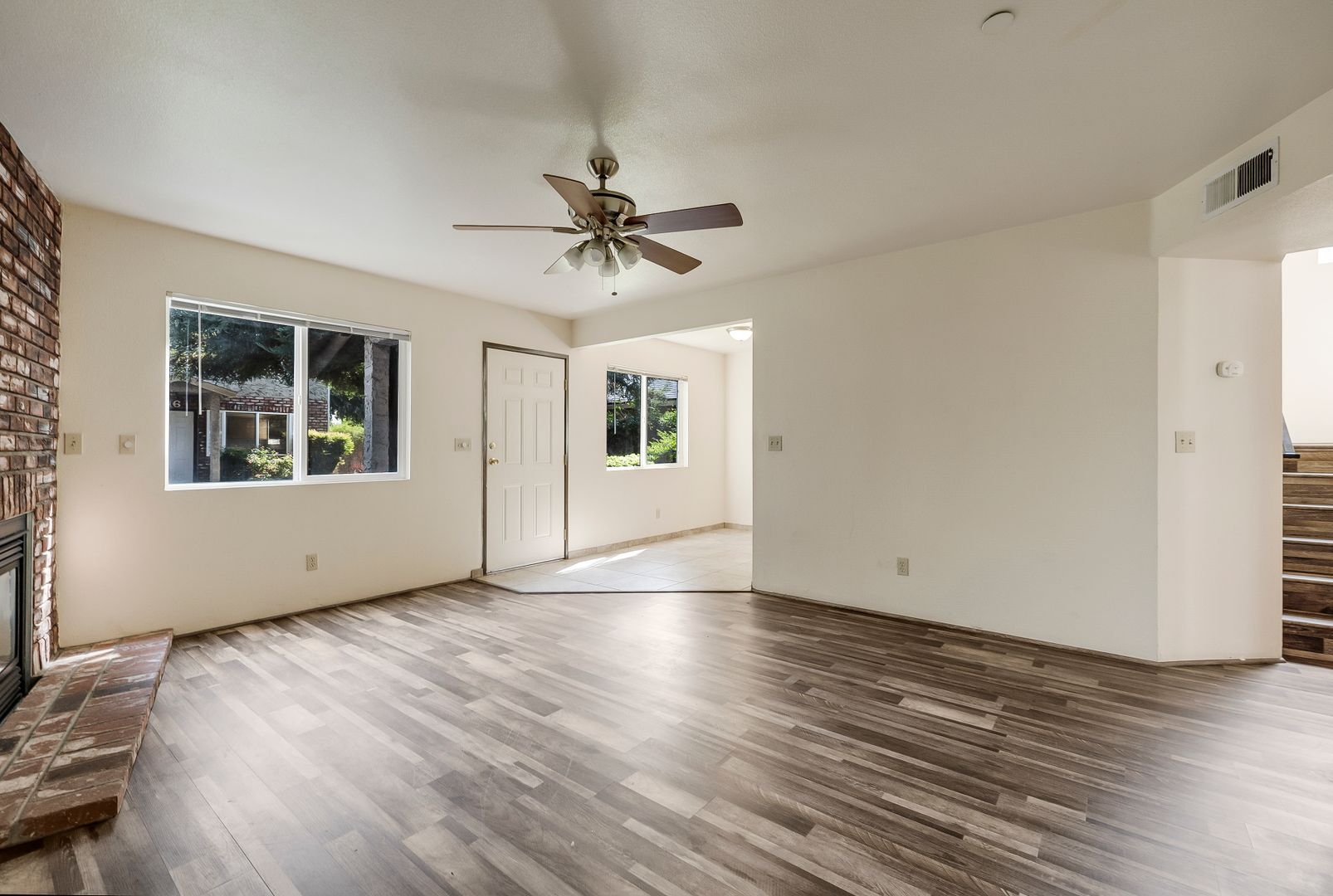 Interior Photo - The Four Seasons