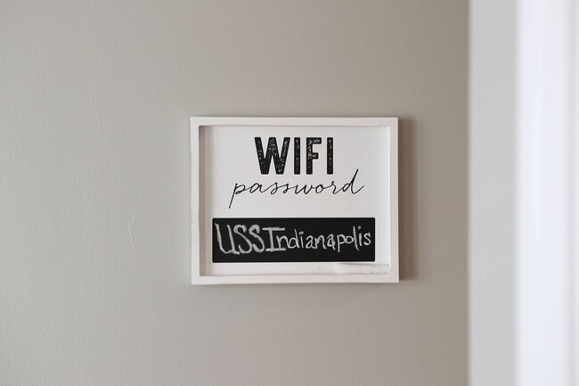 Building Photo - Fort Harrison State Park 4Bed Spacious Retreat