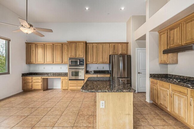 Building Photo - 16945 S Vanilla Orchid Dr