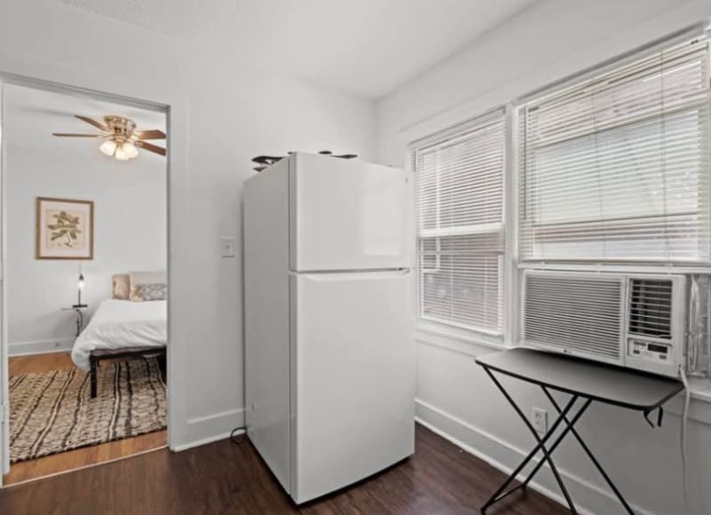 Building Photo - 3820 Walnut St