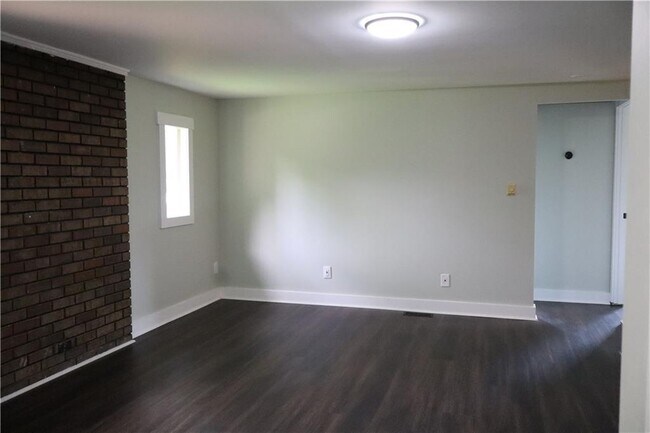 Building Photo - 3432 Gilleland Cir
