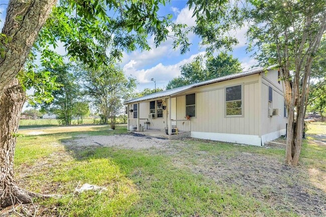 Building Photo - 20235 Engelmann Ln