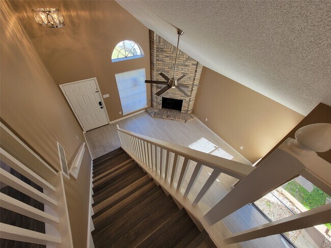 Building Photo - 5718 Fargo Dr