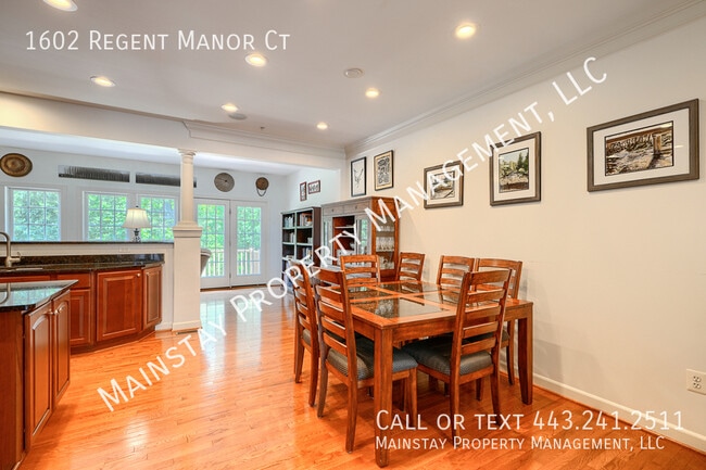 Building Photo - 1602 Regent Manor Ct