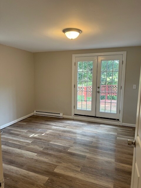 Building Photo - Spacious 2BR/1BA in Hendersonville! Completely renovated!