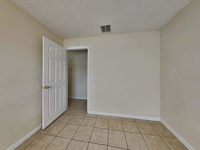 Building Photo - 2779 Frazier St