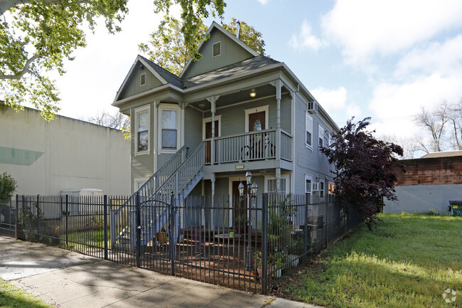 Primary Photo - 1808 D St
