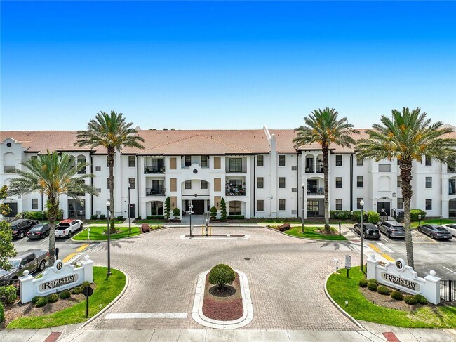 Building Photo - Spacious 1 bedroom overlooking pool at The Registry!