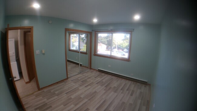 Building Photo - 1130 Dunlop Ave