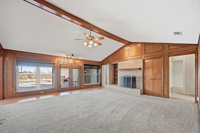 Building Photo - 710 Norfork Dr