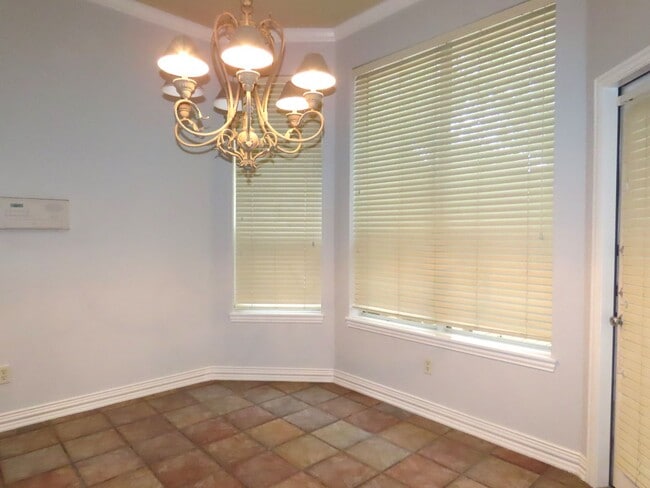 Building Photo - Coming Soon!! South Tyler, Stunning 4 Bedroom. 3.5 Downstairs Master Suite!!