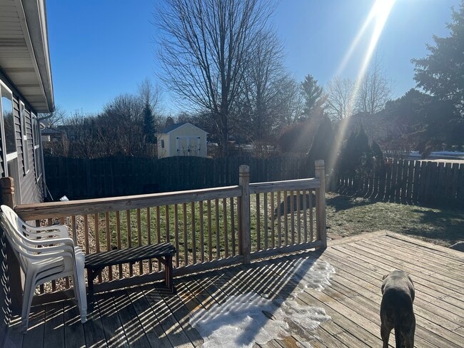 Building Photo - 2650 Cadbury Cir