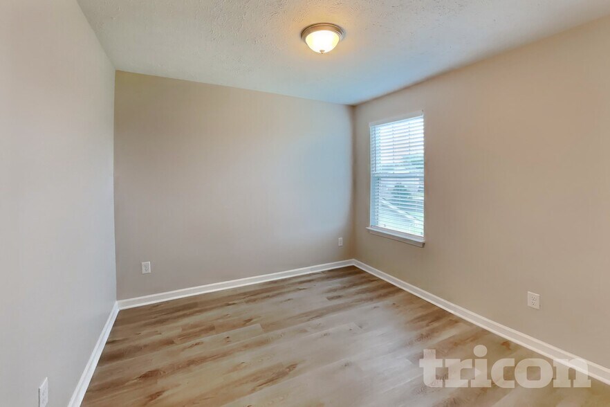 Building Photo - 1107 Selous Dr