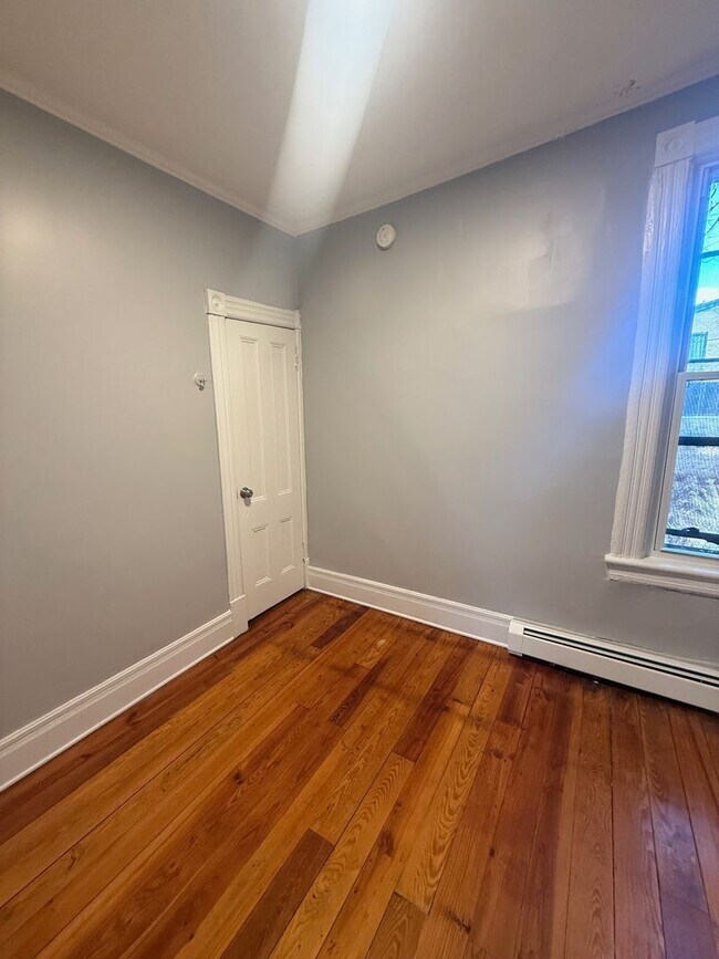 Building Photo - 22 Benkard Ave